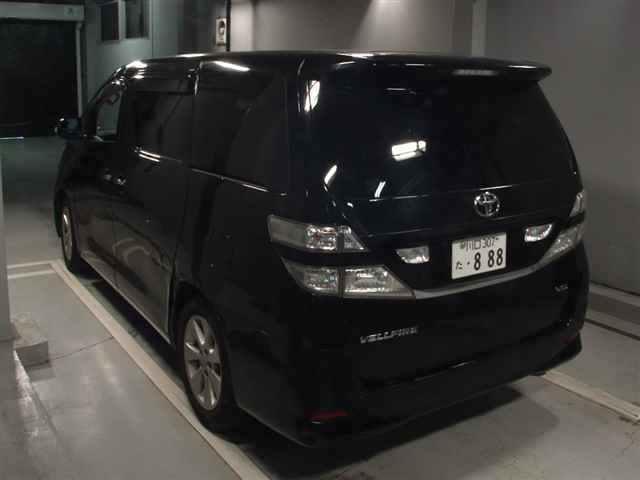 TOYOTA VELLFIRE 2010