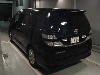 TOYOTA VELLFIRE 2010