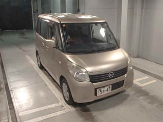 NISSAN ROOX 2012