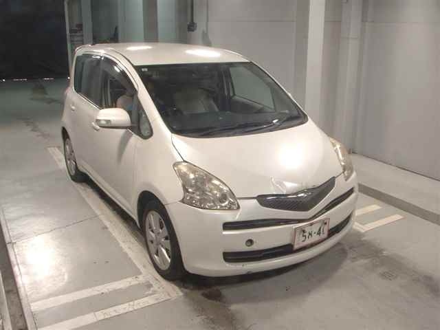 TOYOTA RACTIS 2010