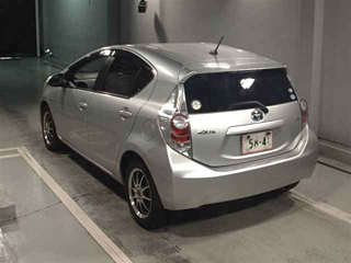 TOYOTA AQUA 2012