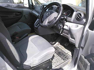 NISSAN NV200 2010