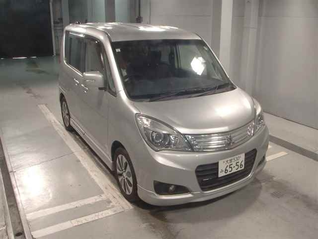 MITSUBISHI DELICA D2 2015
