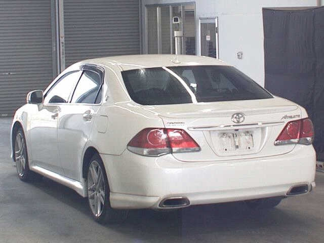 TOYOTA CROWN 2012