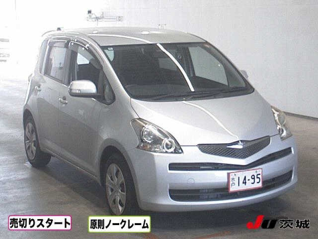 TOYOTA RACTIS 2010