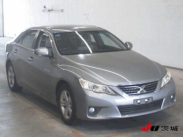 TOYOTA MARK X 2010
