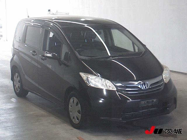 HONDA FREED 2012