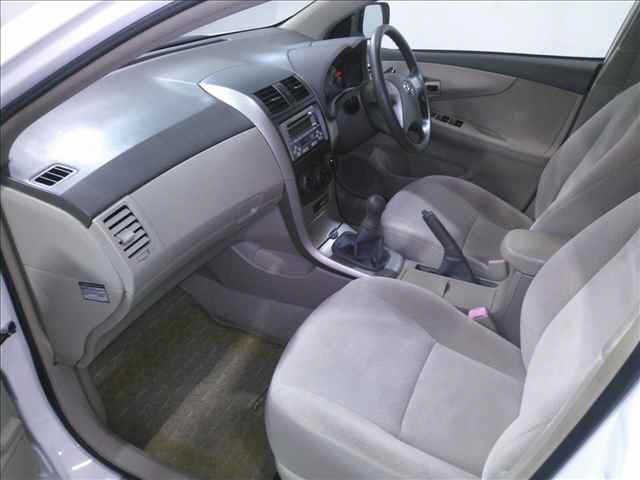 TOYOTA COROLLA AXIO 2010