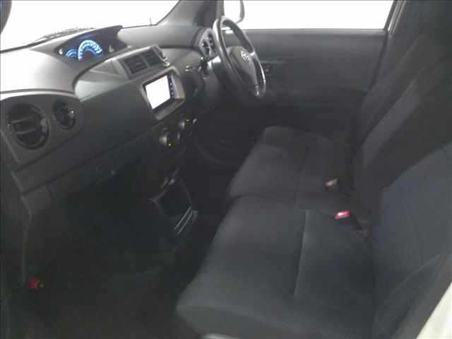 TOYOTA BB 2008