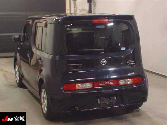 NISSAN CUBE 2012