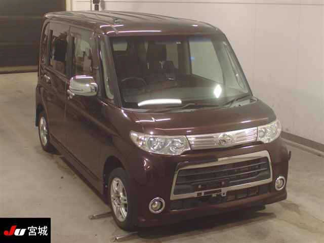 DAIHATSU TANTO 2012