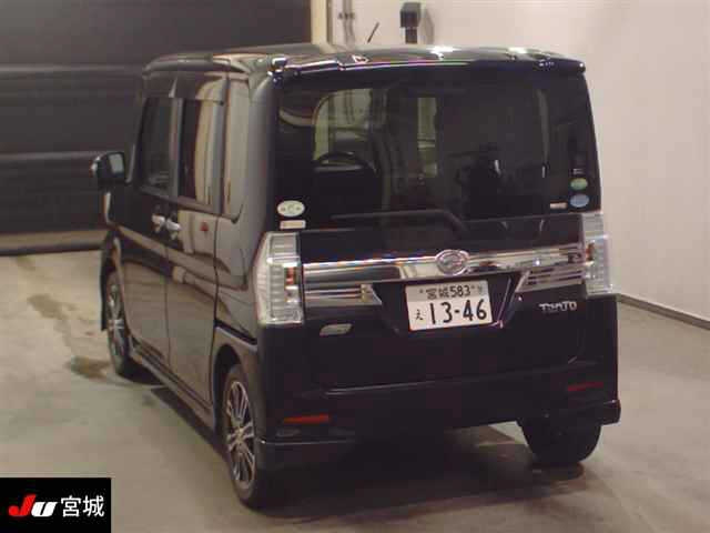 DAIHATSU TANTO 2014