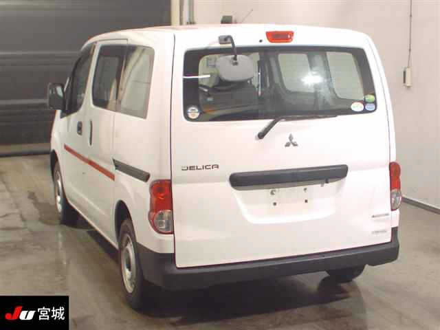 MITSUBISHI DELICA 2016