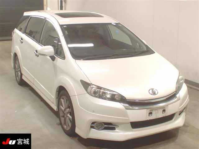 TOYOTA WISH 2012