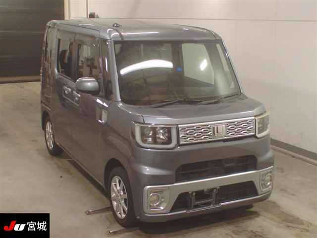 DAIHATSU WAKE 2016