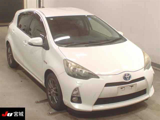 TOYOTA AQUA 2012
