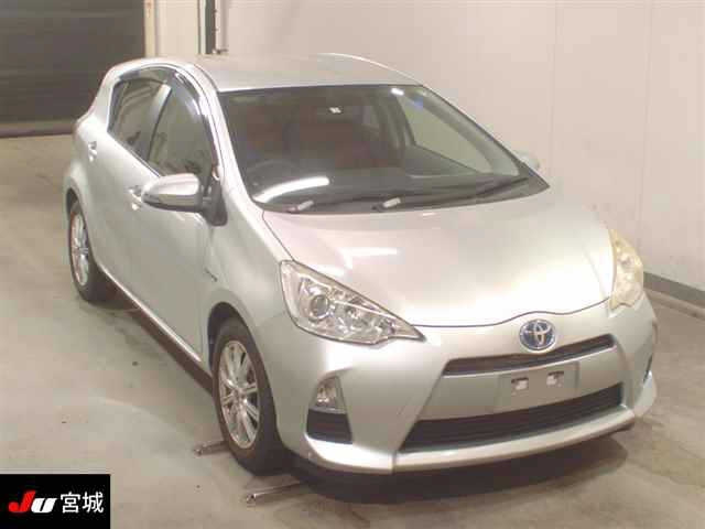 TOYOTA AQUA 2012