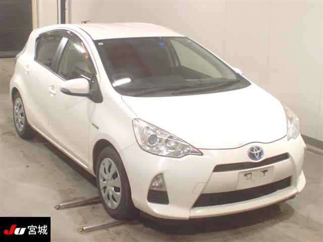 TOYOTA AQUA 2014