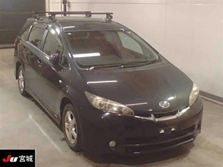 TOYOTA WISH 2010