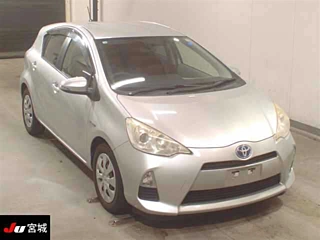 TOYOTA AQUA 2012