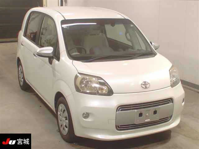 TOYOTA PORTE 2014