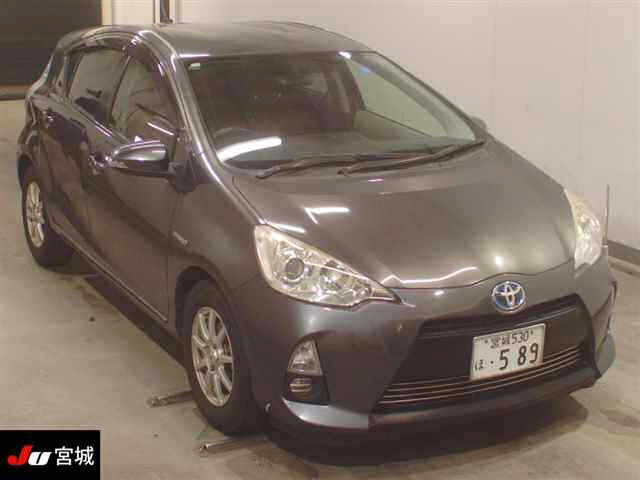 TOYOTA AQUA 2012