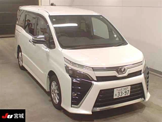 TOYOTA VOXY 2019