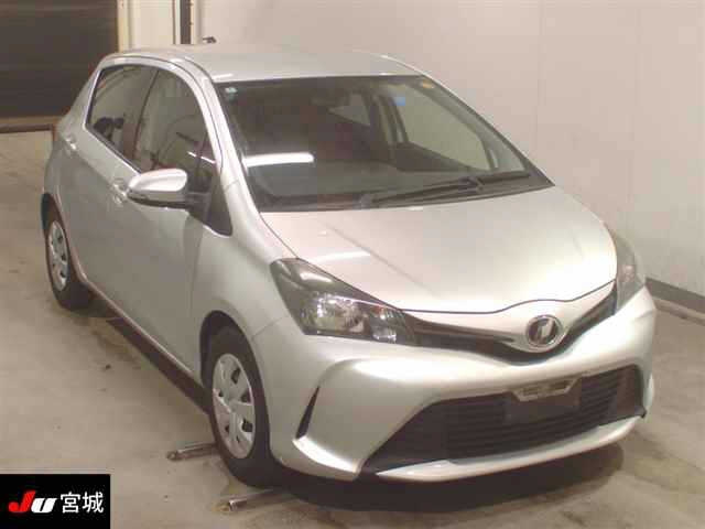 TOYOTA VITZ 2016