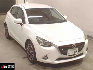 MAZDA DEMIO 2015