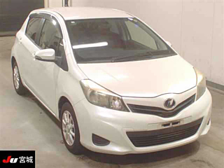 TOYOTA VITZ 2012