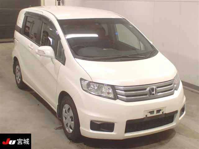HONDA FREED 2012