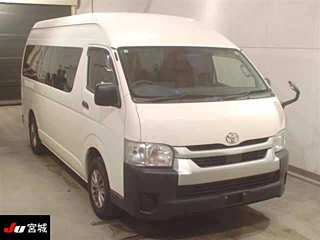 TOYOTA HIACE VAN 2020