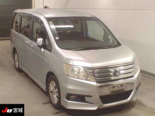 HONDA STEP WAGON 2010