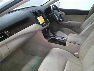 TOYOTA CROWN 2010