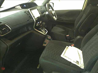NISSAN SERENA 2016