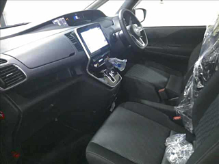 NISSAN SERENA 2020