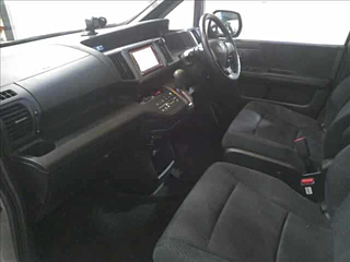 HONDA STEP WAGON 2010