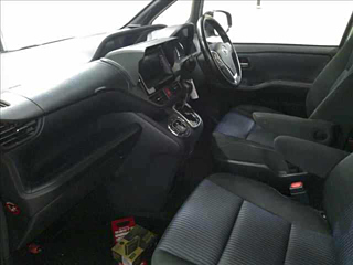 TOYOTA VOXY 2016