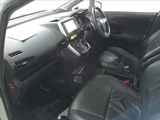TOYOTA WISH 2012