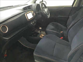 TOYOTA VITZ 2014