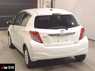 TOYOTA VITZ 2012