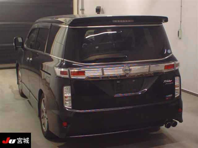 NISSAN ELGRAND 2013