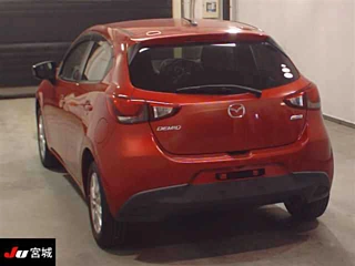 MAZDA DEMIO 2015
