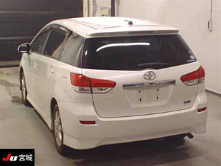 TOYOTA WISH 2010