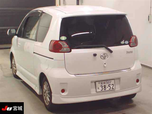 TOYOTA PORTE 2009