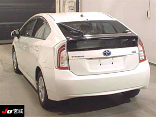 TOYOTA PRIUS 2012