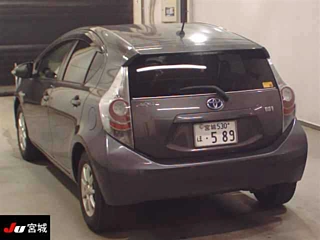 TOYOTA AQUA 2012