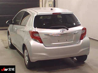 TOYOTA VITZ 2014
