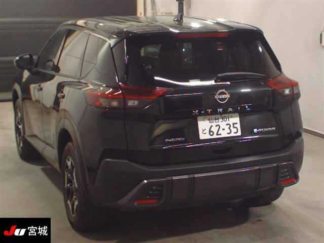 NISSAN X-TRAIL 2023