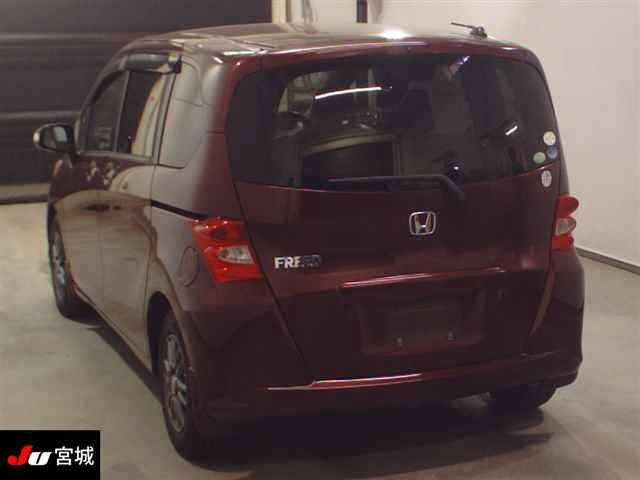HONDA FREED 2010